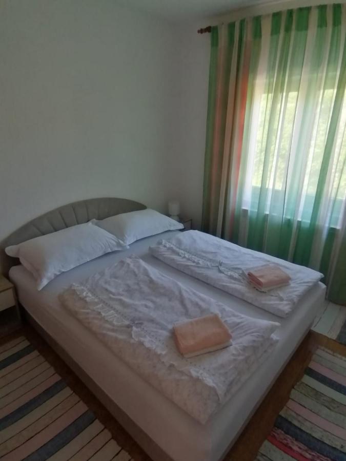 Apartman Juka คราสโนโปลเย ภายนอก รูปภาพ